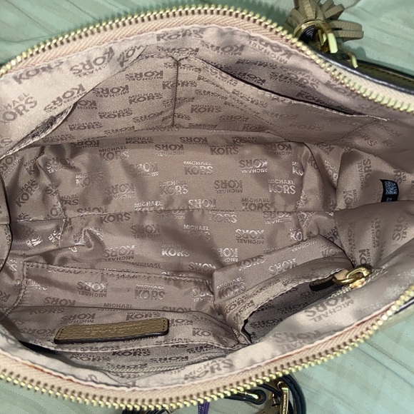 NWT Tan Michael Kors Purse - Picture 4 of 7